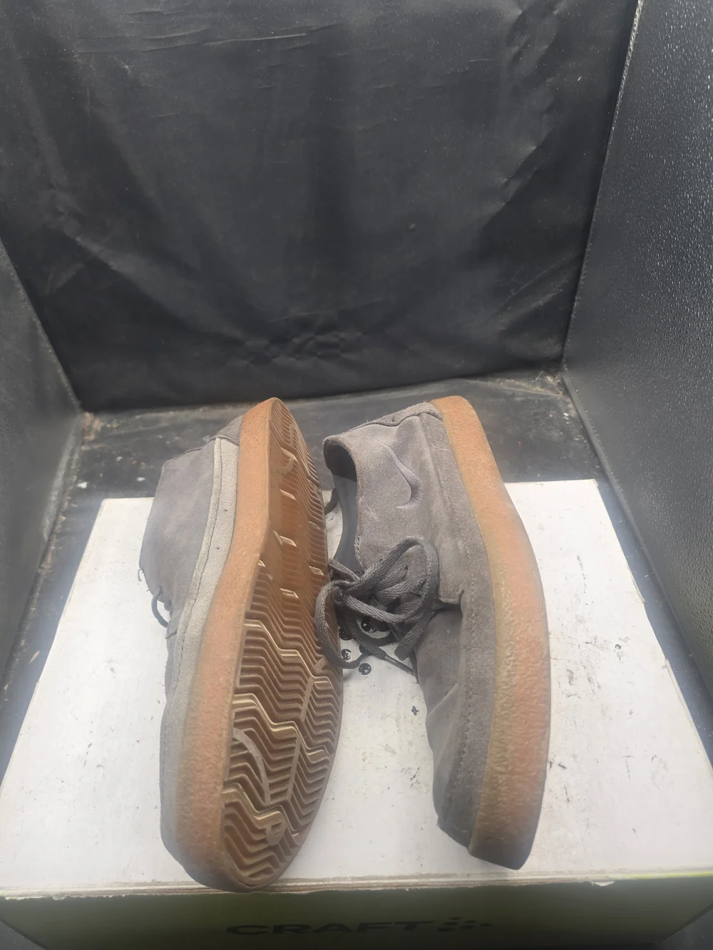 Nike Men's Chukka Suede Boots in Gray